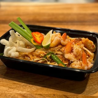 PAD THAI SHRIMP & CHICKEN